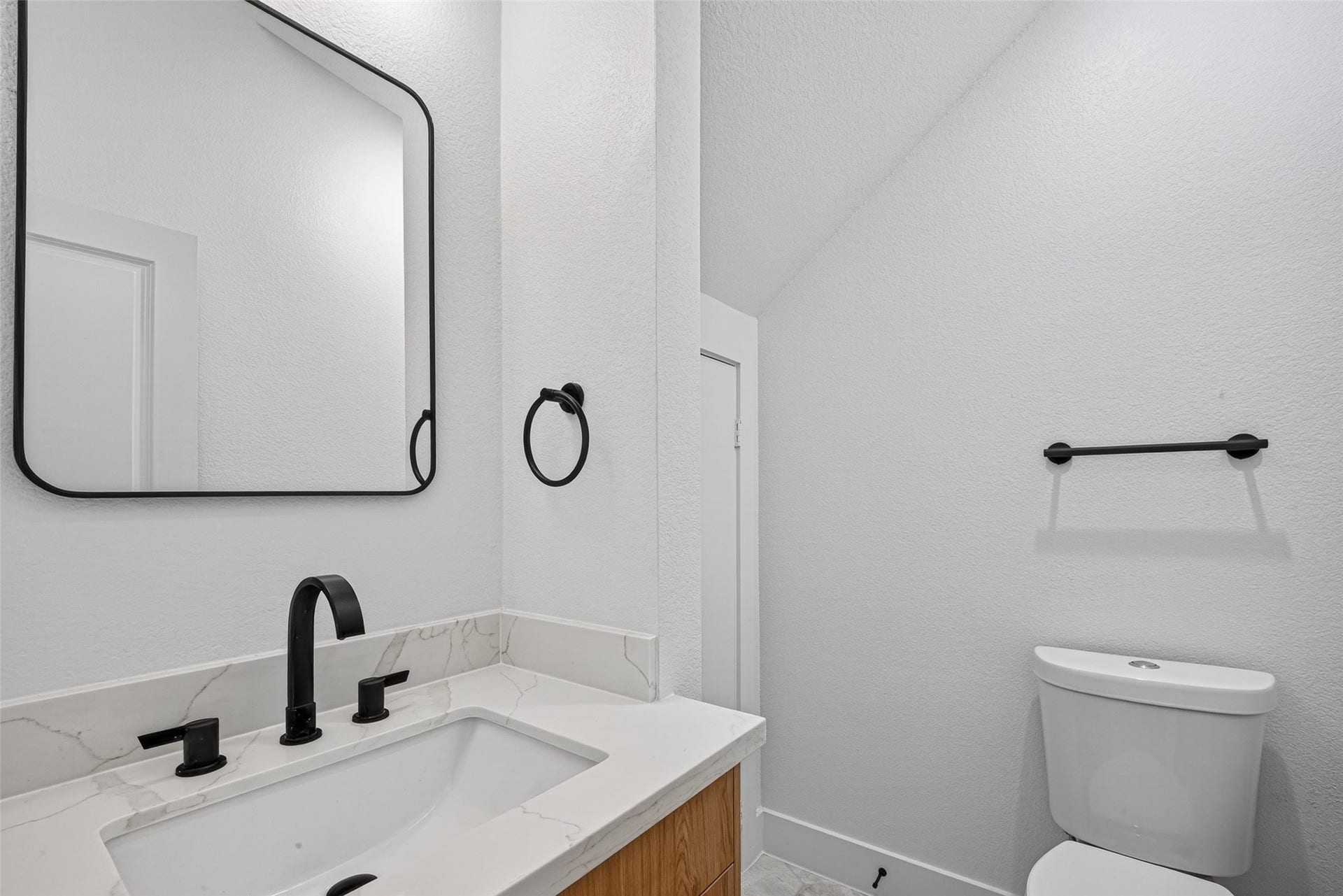 7840 Nashville Unit A/B Street, Houston, TX 77028 7840 Nashville Unit A/B Street, Houston, TX 77028