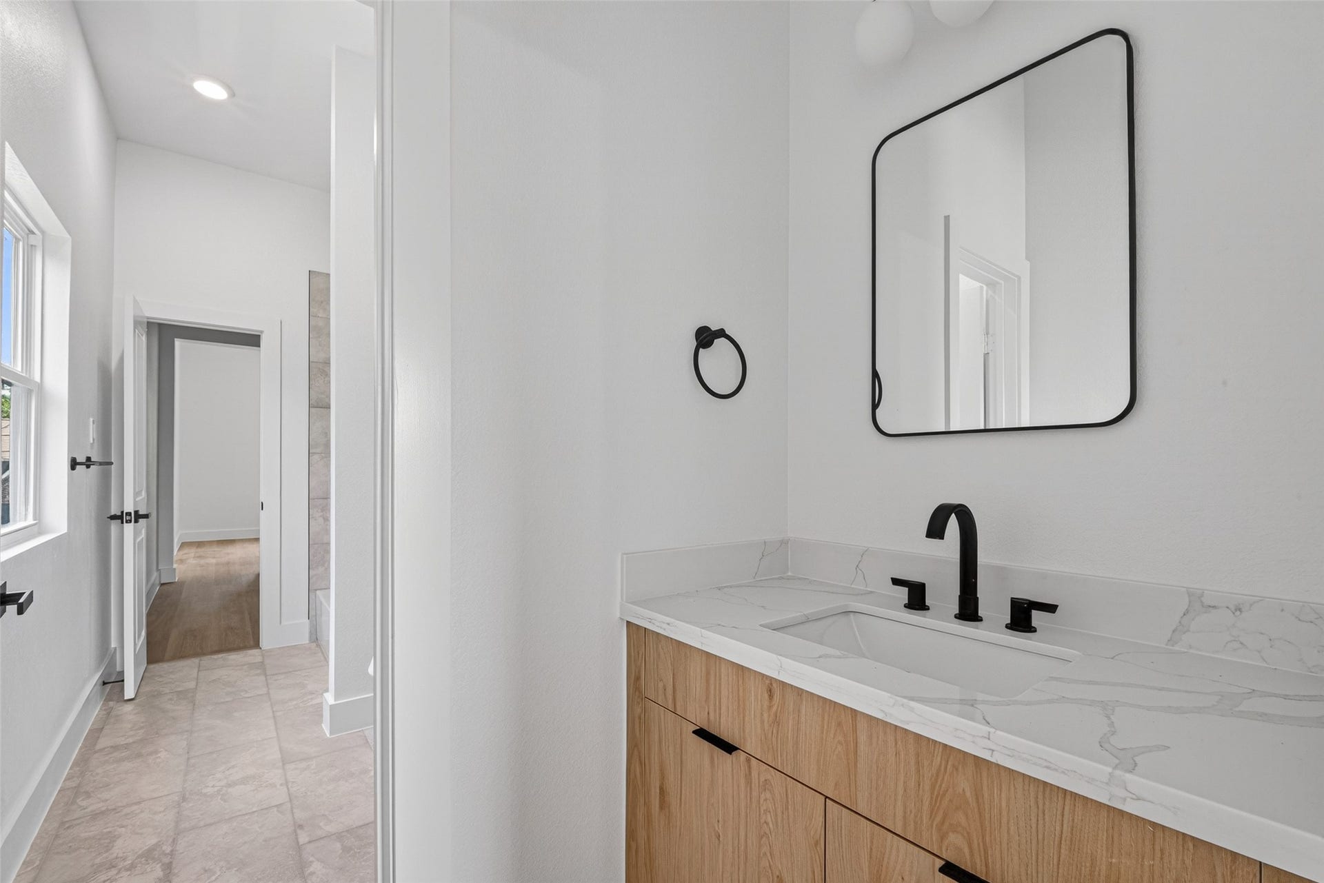 7840 Nashville Unit A/B Street, Houston, TX 77028 7840 Nashville Unit A/B Street, Houston, TX 77028