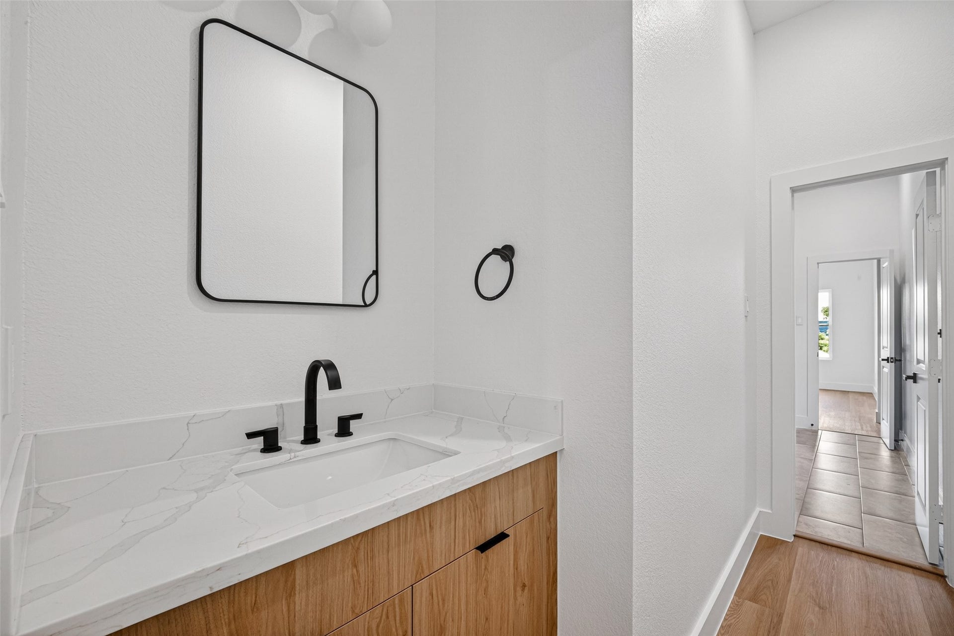 7840 Nashville Unit A/B Street, Houston, TX 77028 7840 Nashville Unit A/B Street, Houston, TX 77028