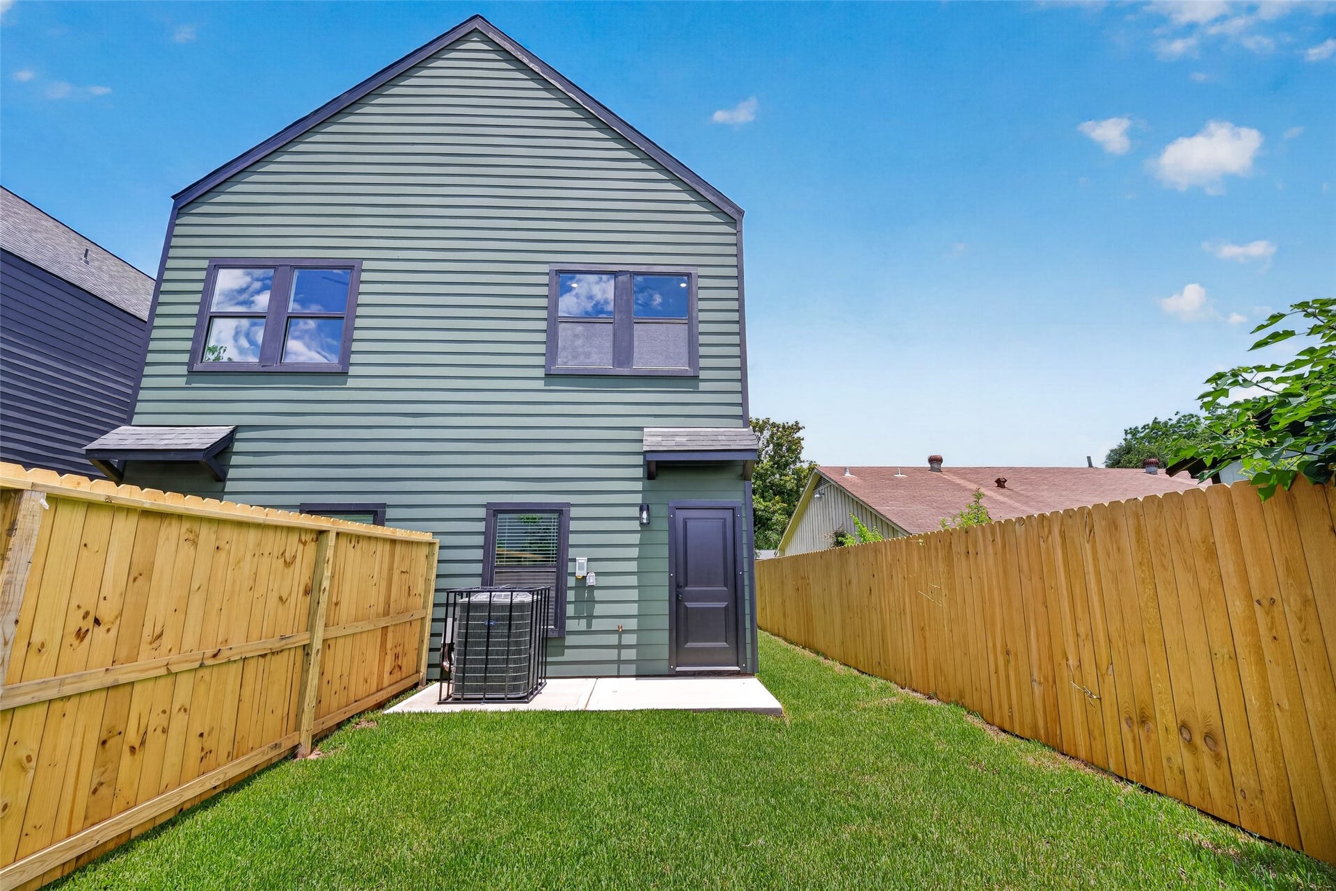 7840 Nashville Unit A/B Street, Houston, TX 77028 Backyard of Unit A