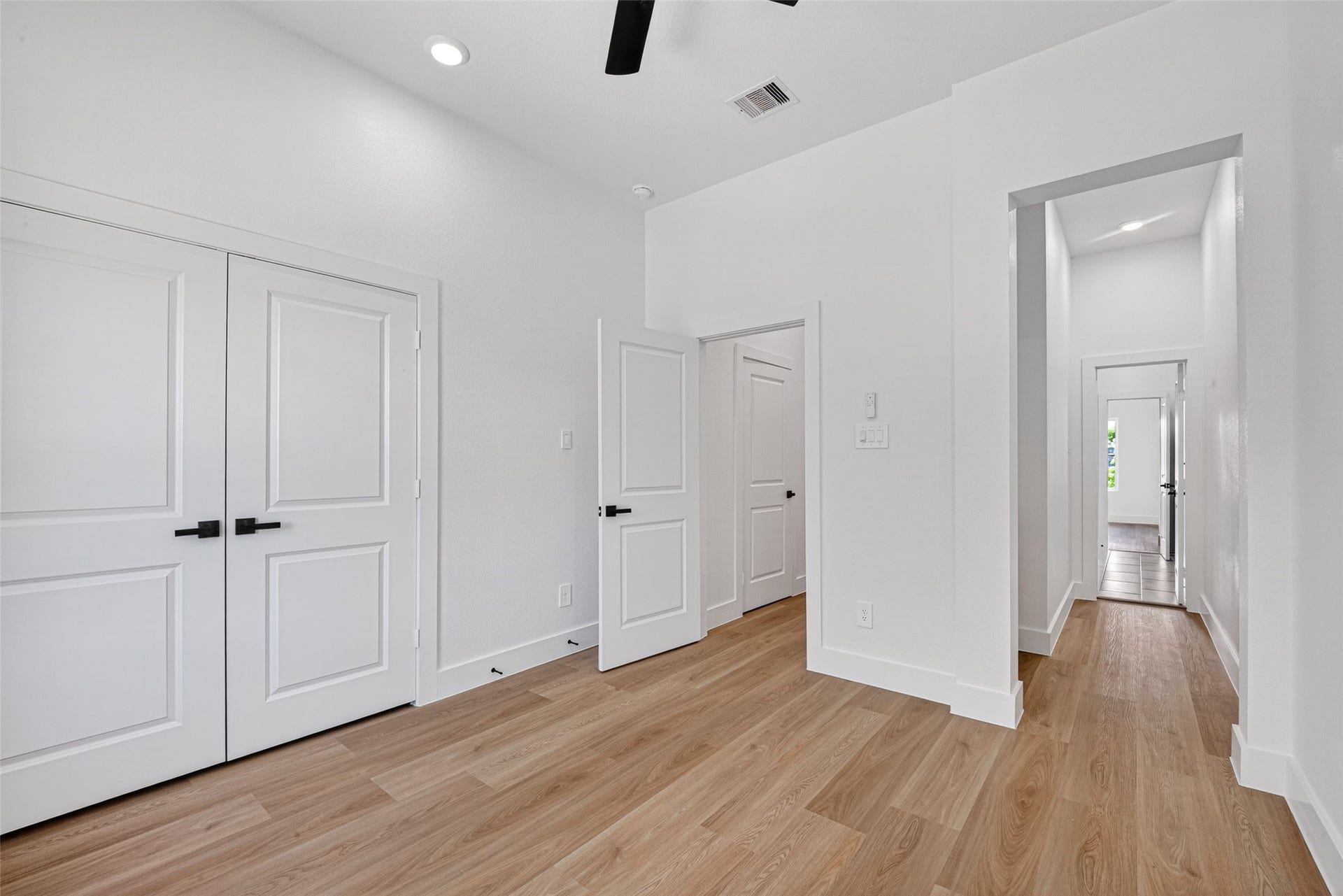 7840 Nashville Unit A/B Street, Houston, TX 77028 7840 Nashville Unit A/B Street, Houston, TX 77028