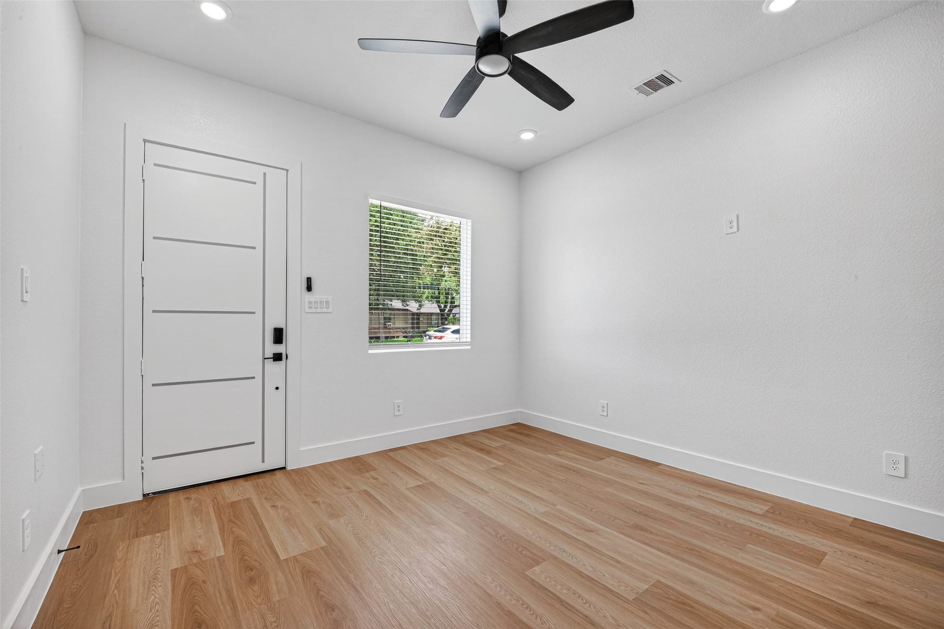 7840 Nashville Unit A/B Street, Houston, TX 77028 Unit B