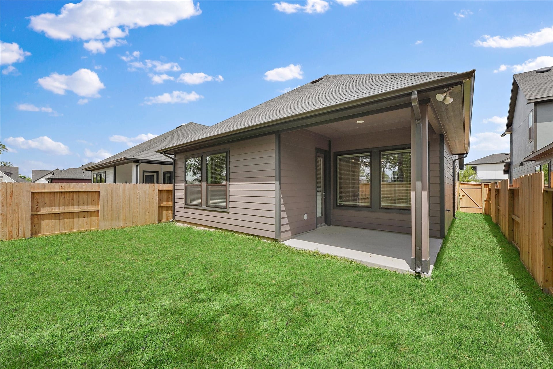 10518 William Park Drive, Missouri City, TX 77459 10518 William Park Drive, Missouri City, TX 77459