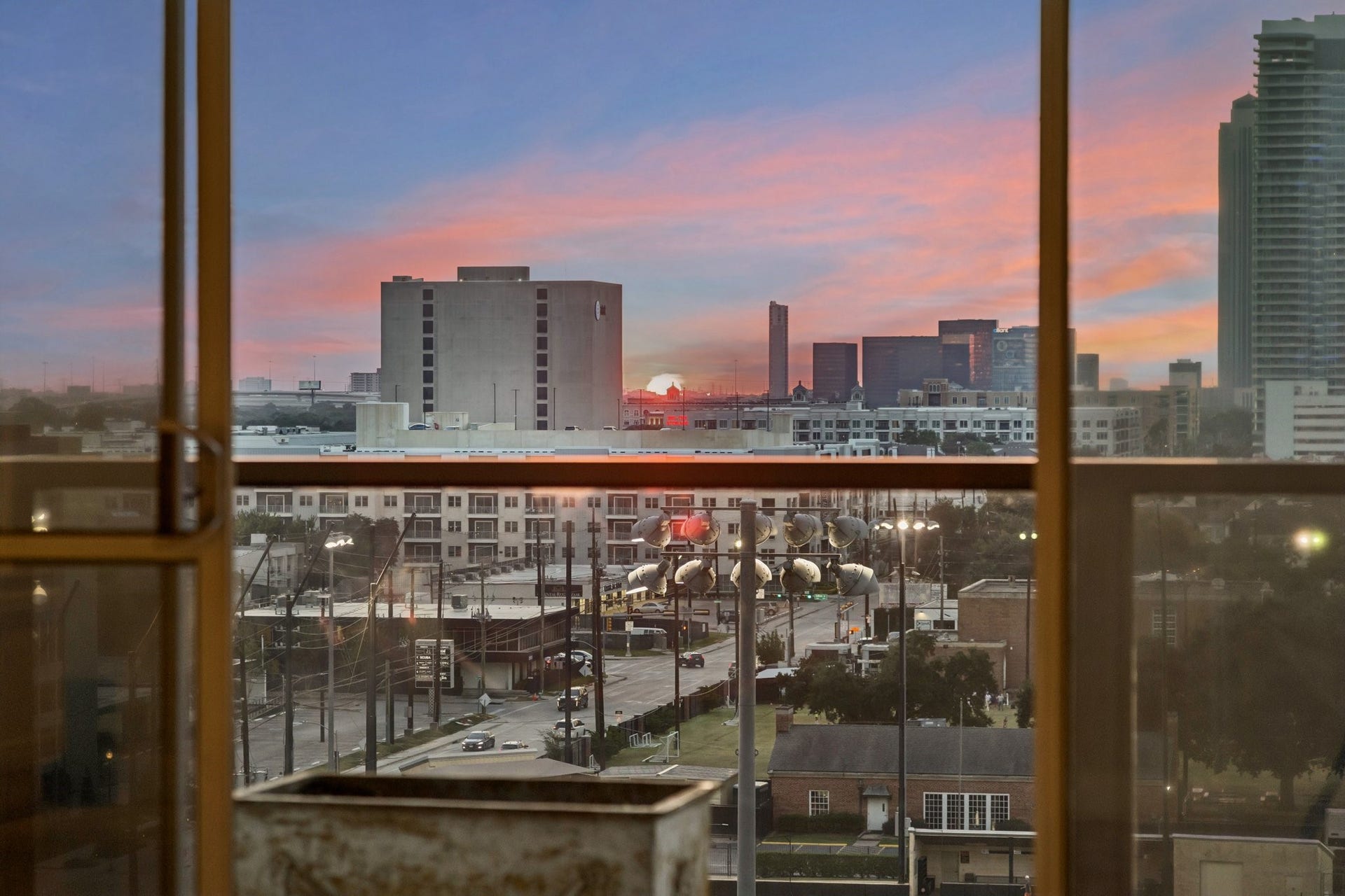 2929 Buffalo Speedway, #A902, Houston, TX 77098 2929 Buffalo Speedway, #A902, Houston, TX 77098