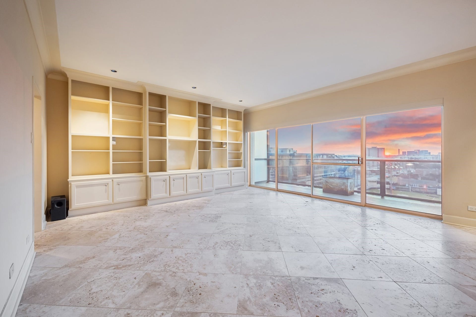 2929 Buffalo Speedway, #A902, Houston, TX 77098 2929 Buffalo Speedway, #A902, Houston, TX 77098