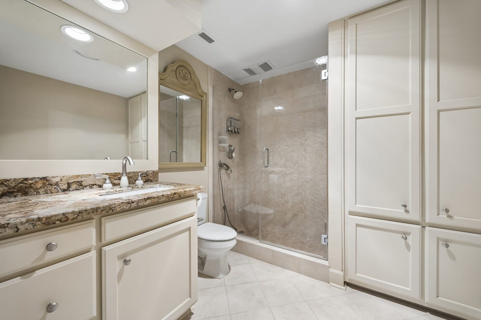 2929 Buffalo Speedway, #A902, Houston, TX 77098 2929 Buffalo Speedway, #A902, Houston, TX 77098