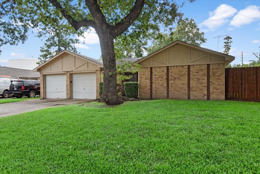 Property photo for 18734 Twigsworth Lane, Humble, TX