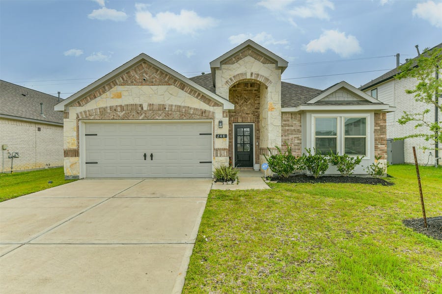 Property photo for 248 Eagleville Drive, Alvin, TX