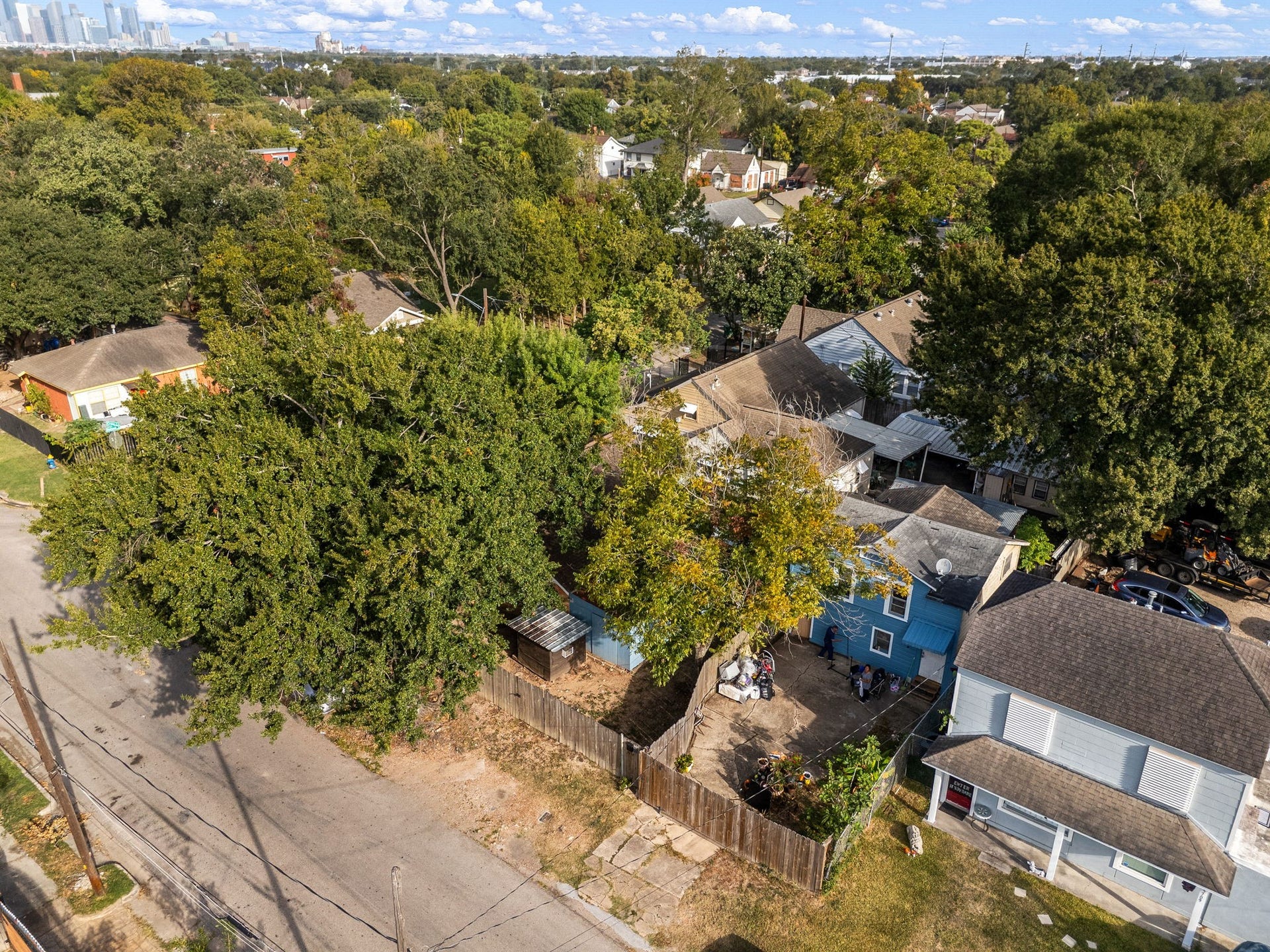 1821 Hatwell Street, Houston, TX 77023 1821 Hatwell Street, Houston, TX 77023