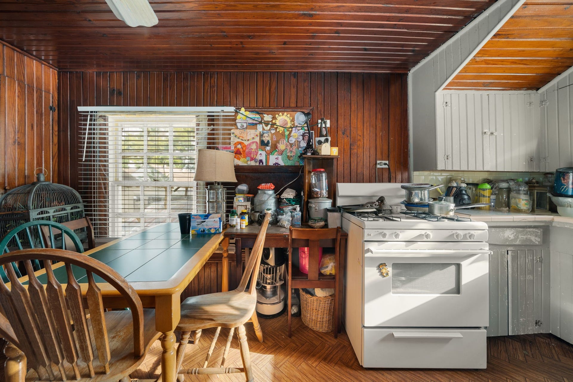 1821 Hatwell Street, Houston, TX 77023 Second home in back has a full kitchen.