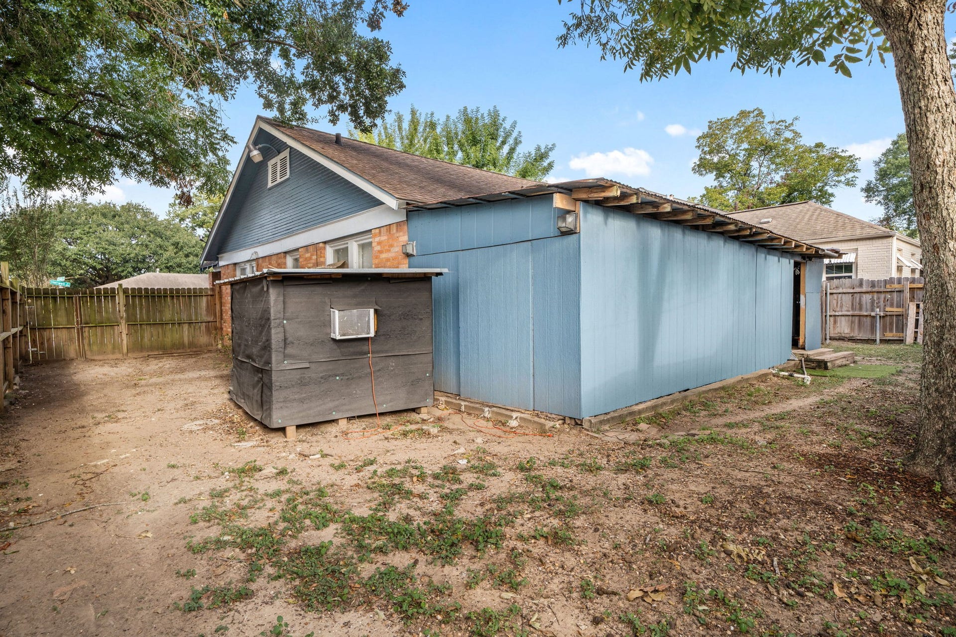 1821 Hatwell Street, Houston, TX 77023 1821 Hatwell Street, Houston, TX 77023