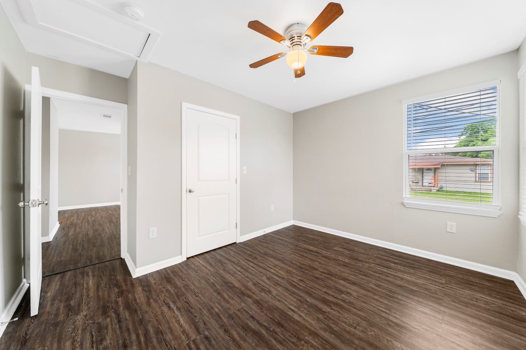 1109 W 10th Street, Freeport, TX 77541