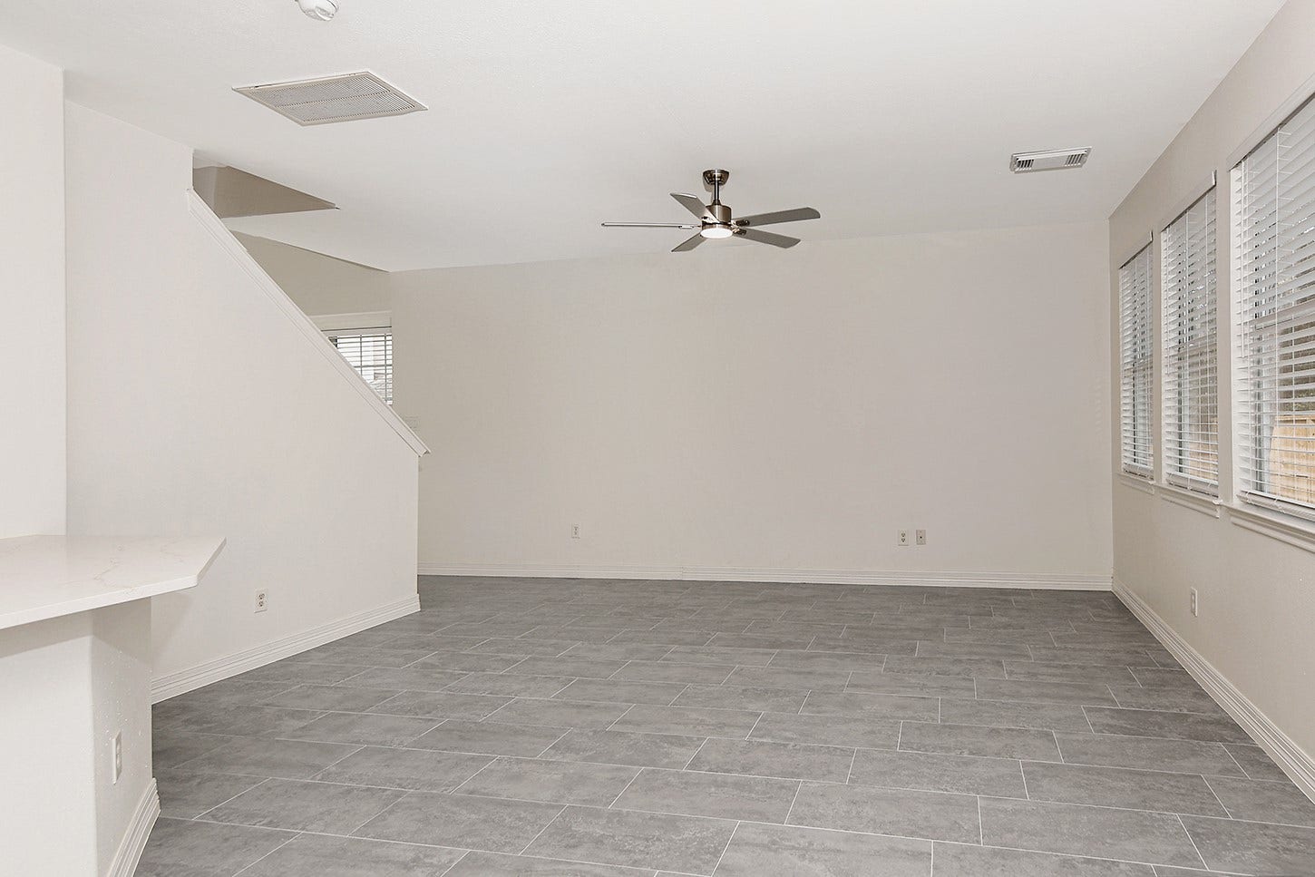 7 Peach Ridge Drive, The Woodlands, TX 77382 7 Peach Ridge Drive, The Woodlands, TX 77382