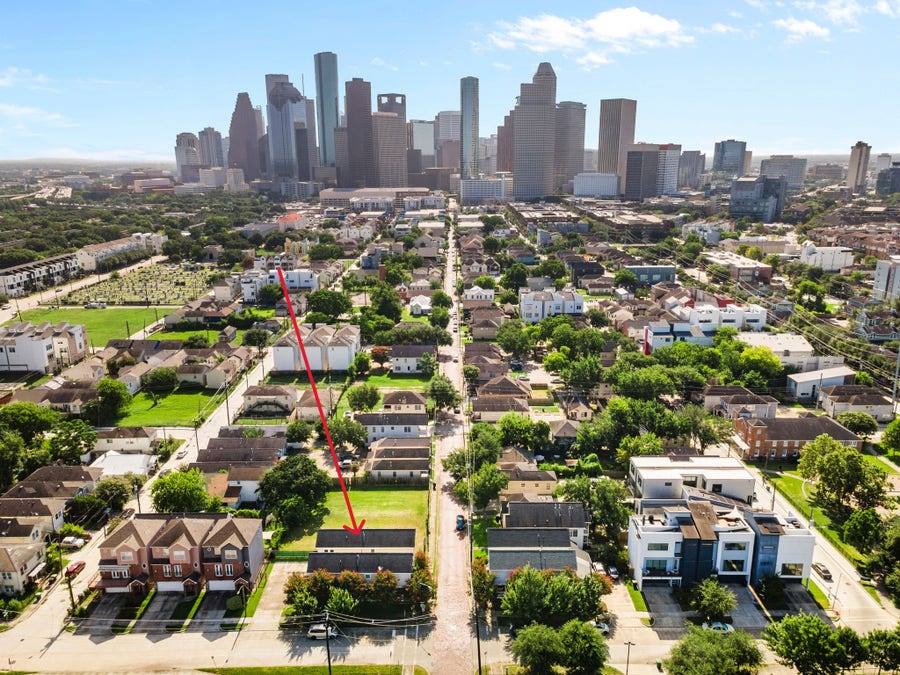 Property photo for 1620 Andrews Street, Houston, TX