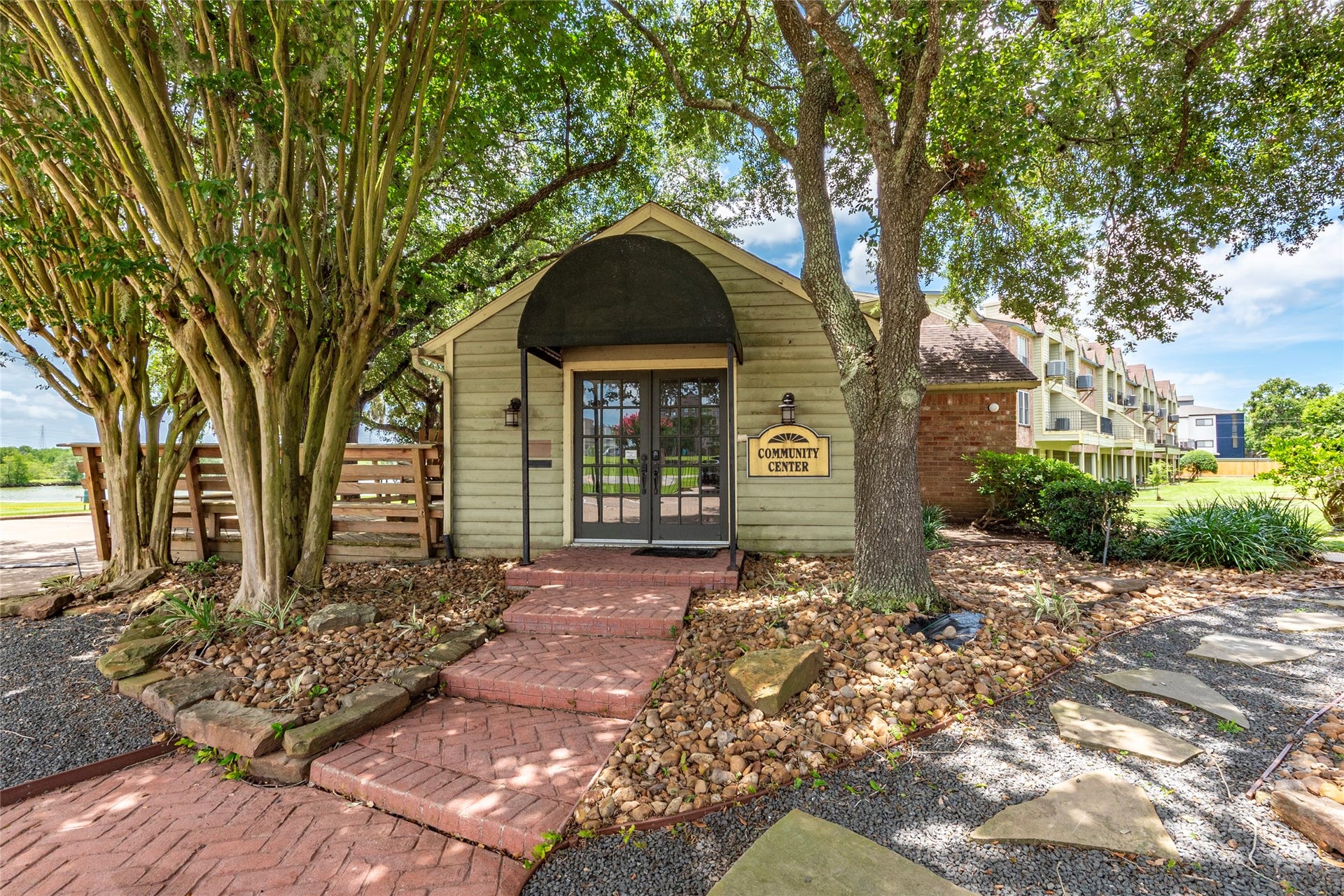 18800 Egret Bay Boulevard, #1611, Webster, TX 77058
