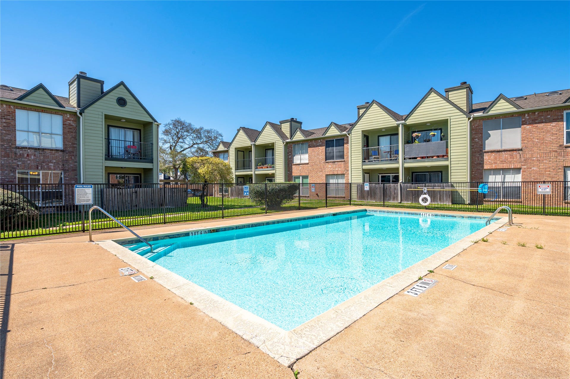 18800 Egret Bay Boulevard, #1611, Webster, TX 77058