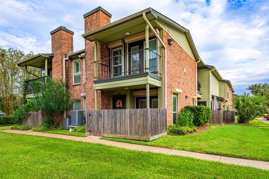 Property photo for 18800 Egret Bay Boulevard, #1611, Webster, TX