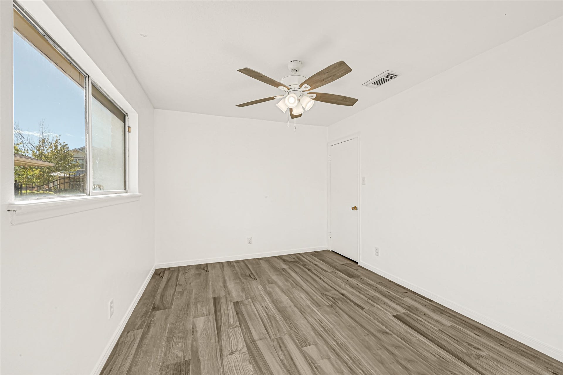1611 Droxford Drive, Houston, TX 77008