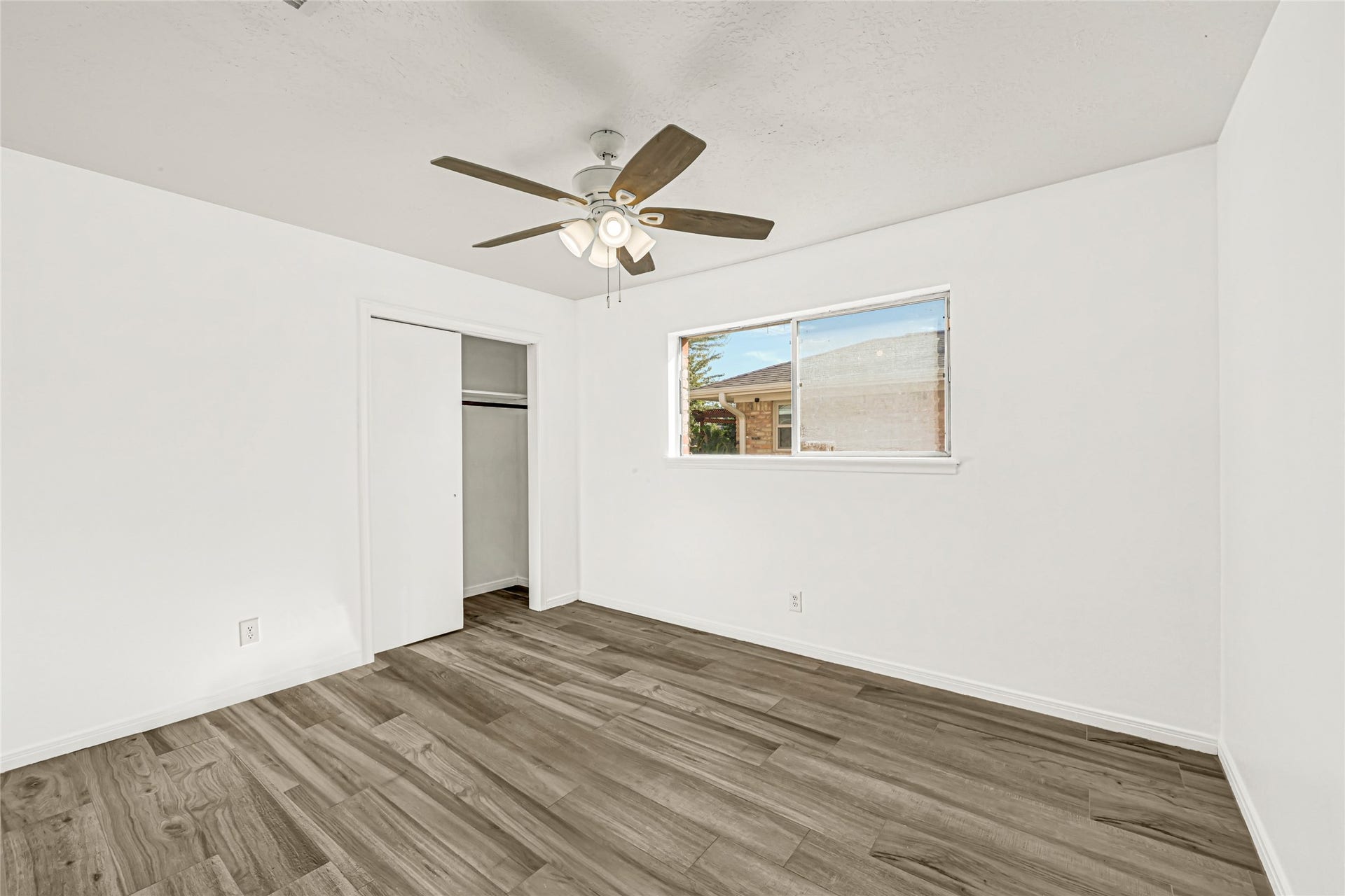 1611 Droxford Drive, Houston, TX 77008