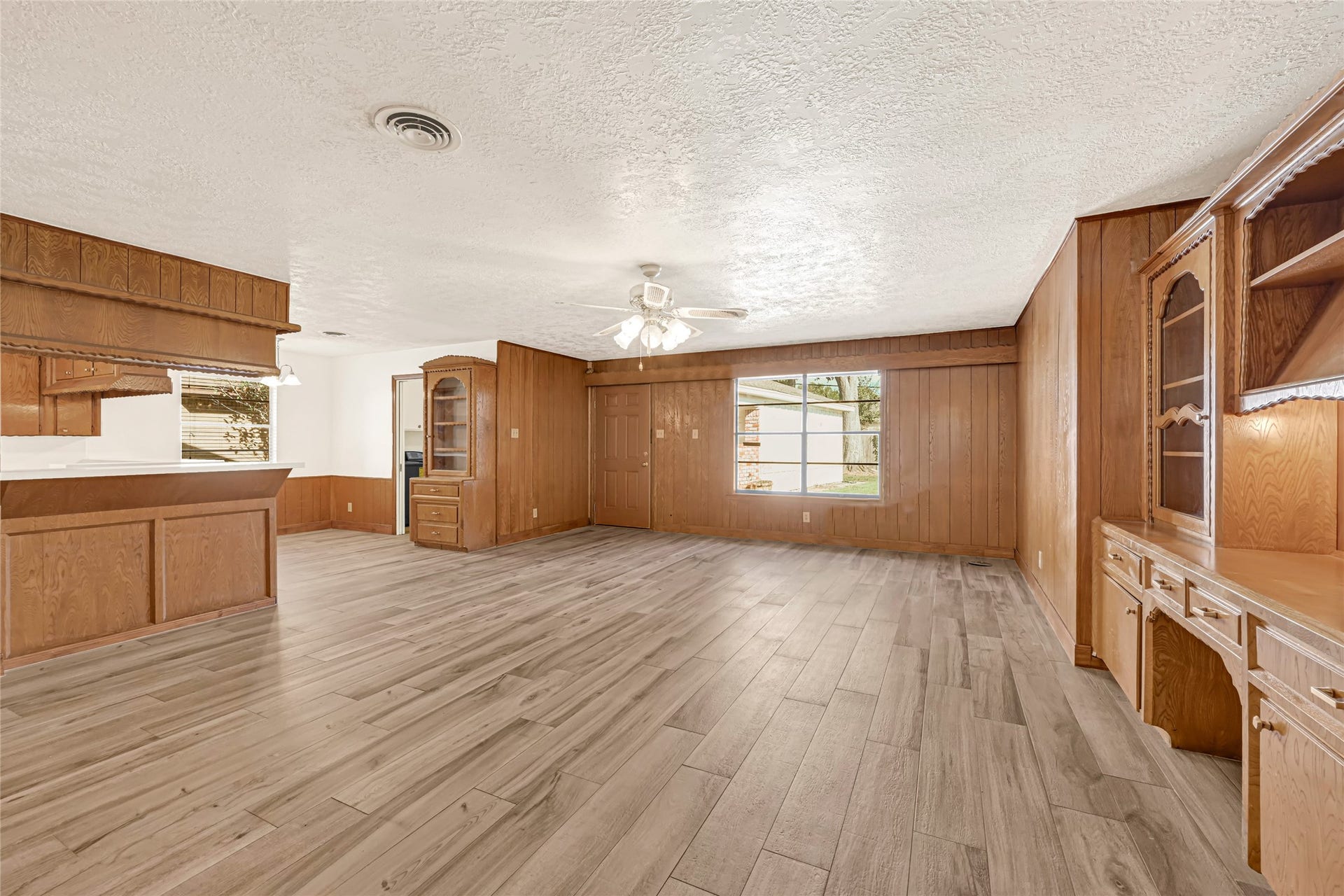 1611 Droxford Drive, Houston, TX 77008