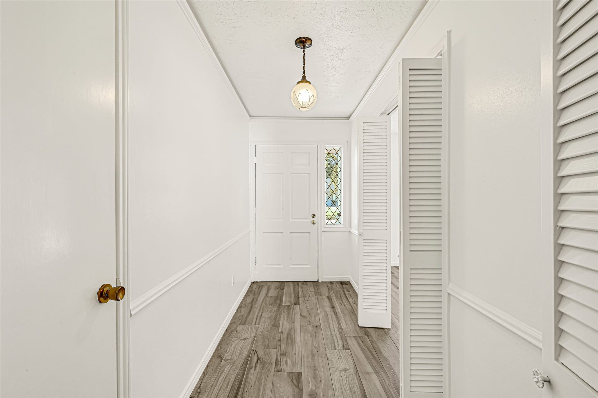 1611 Droxford Drive, Houston, TX 77008