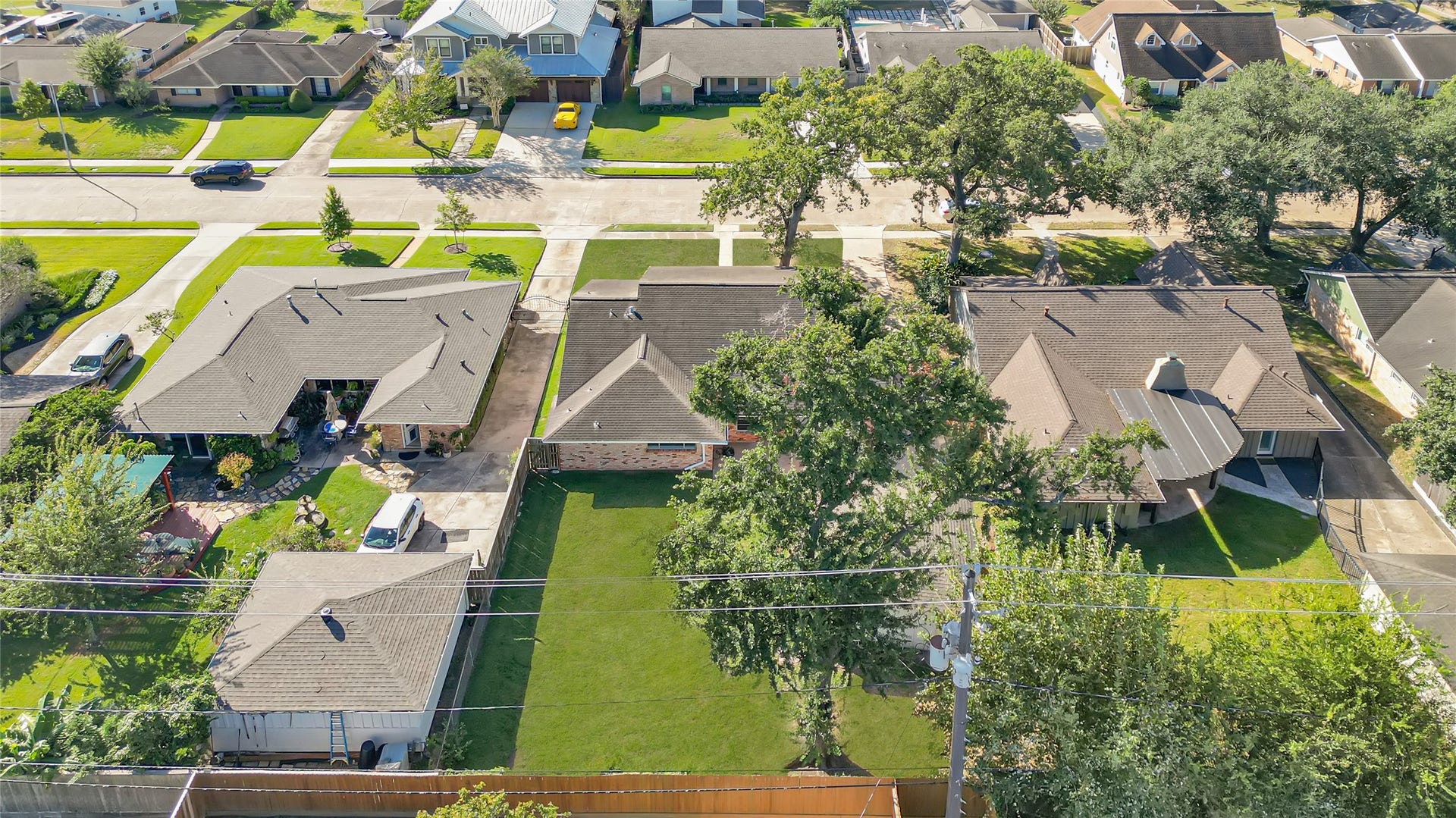 1611 Droxford Drive, Houston, TX 77008