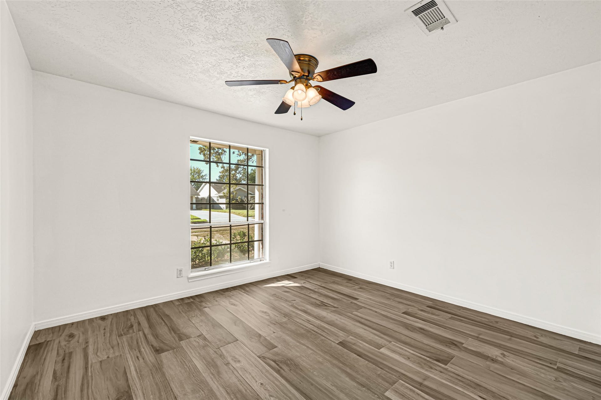 1611 Droxford Drive, Houston, TX 77008