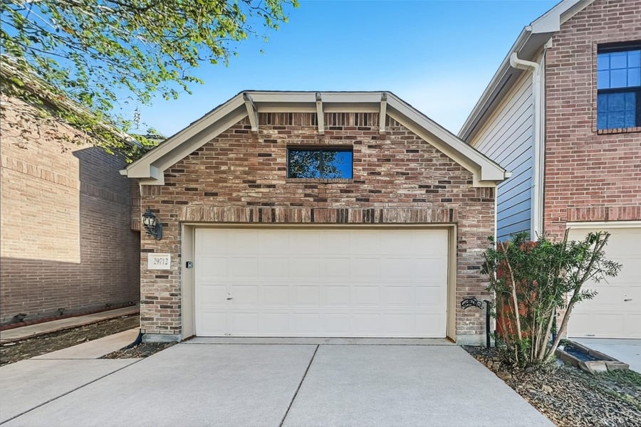 Property photo for 29712 Buffalo Canyon Drive, Spring, TX