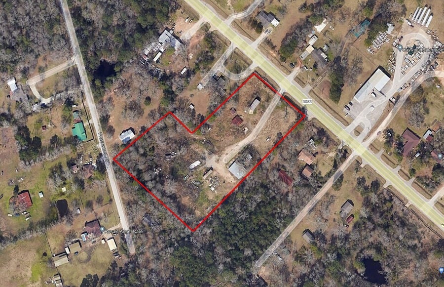 Property photo for 880 Fm 3083 Road, Conroe, TX