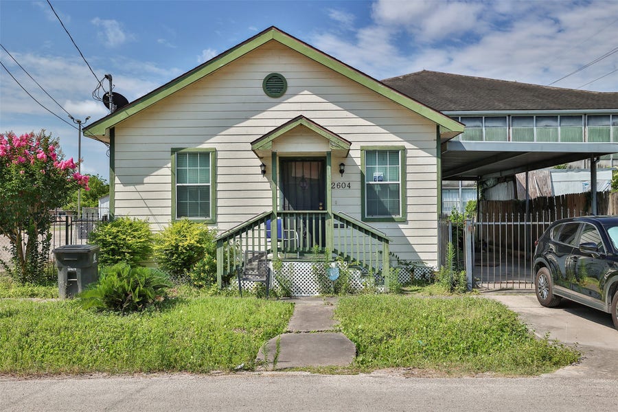 Property photo for 2604 Tuam Street, Houston, TX