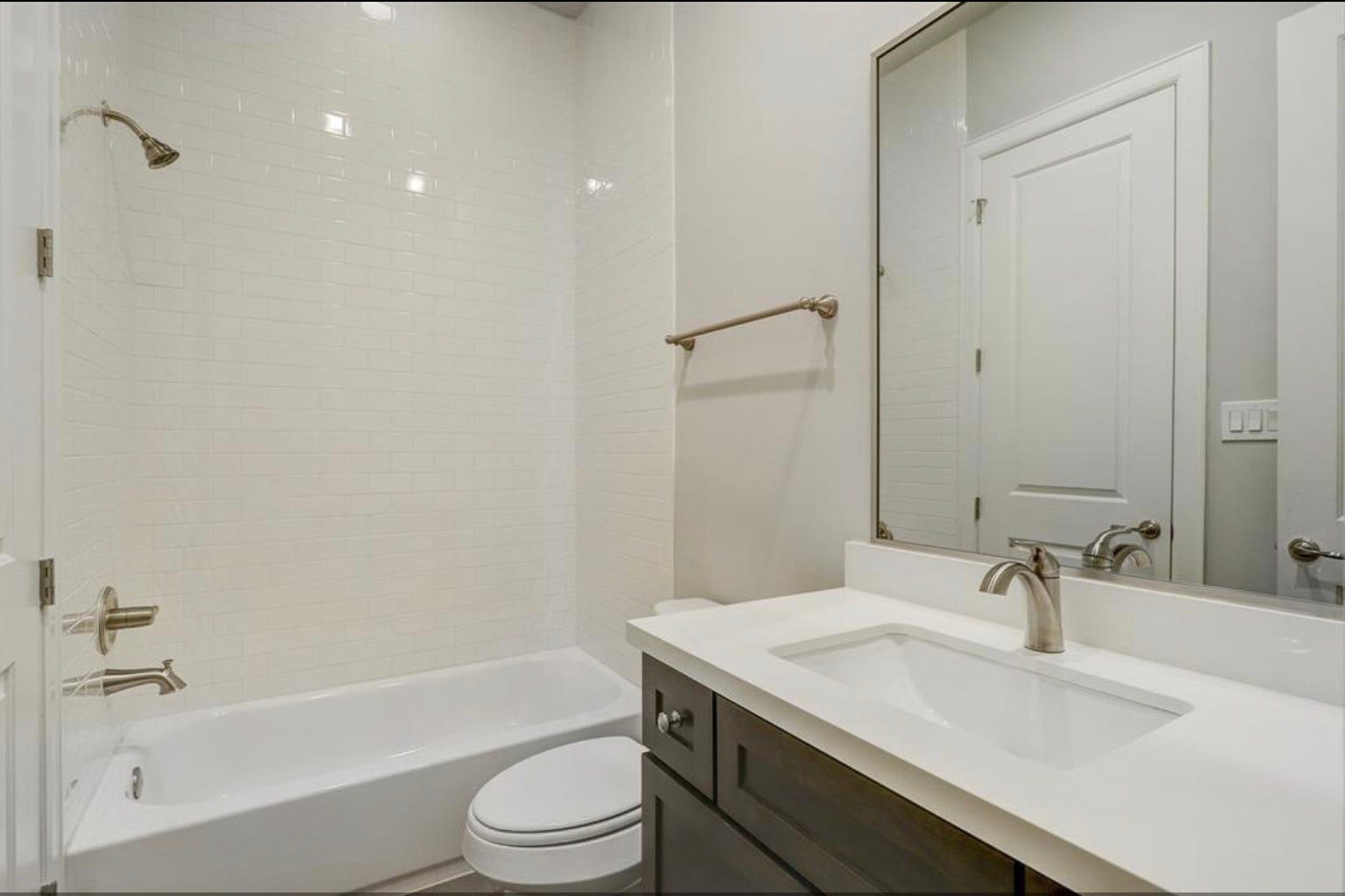 1040 W 26 Street, #B, Houston, TX 77008 1040 W 26 Street, #B, Houston, TX 77008