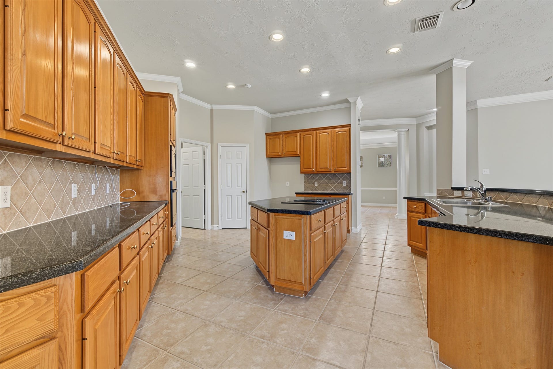 2319 River Rock Trail, Houston, TX 77345 2319 River Rock Trail, Houston, TX 77345