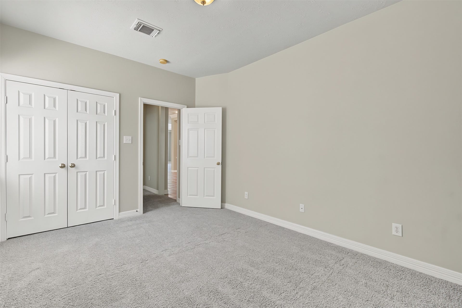 2319 River Rock Trail, Houston, TX 77345 2319 River Rock Trail, Houston, TX 77345