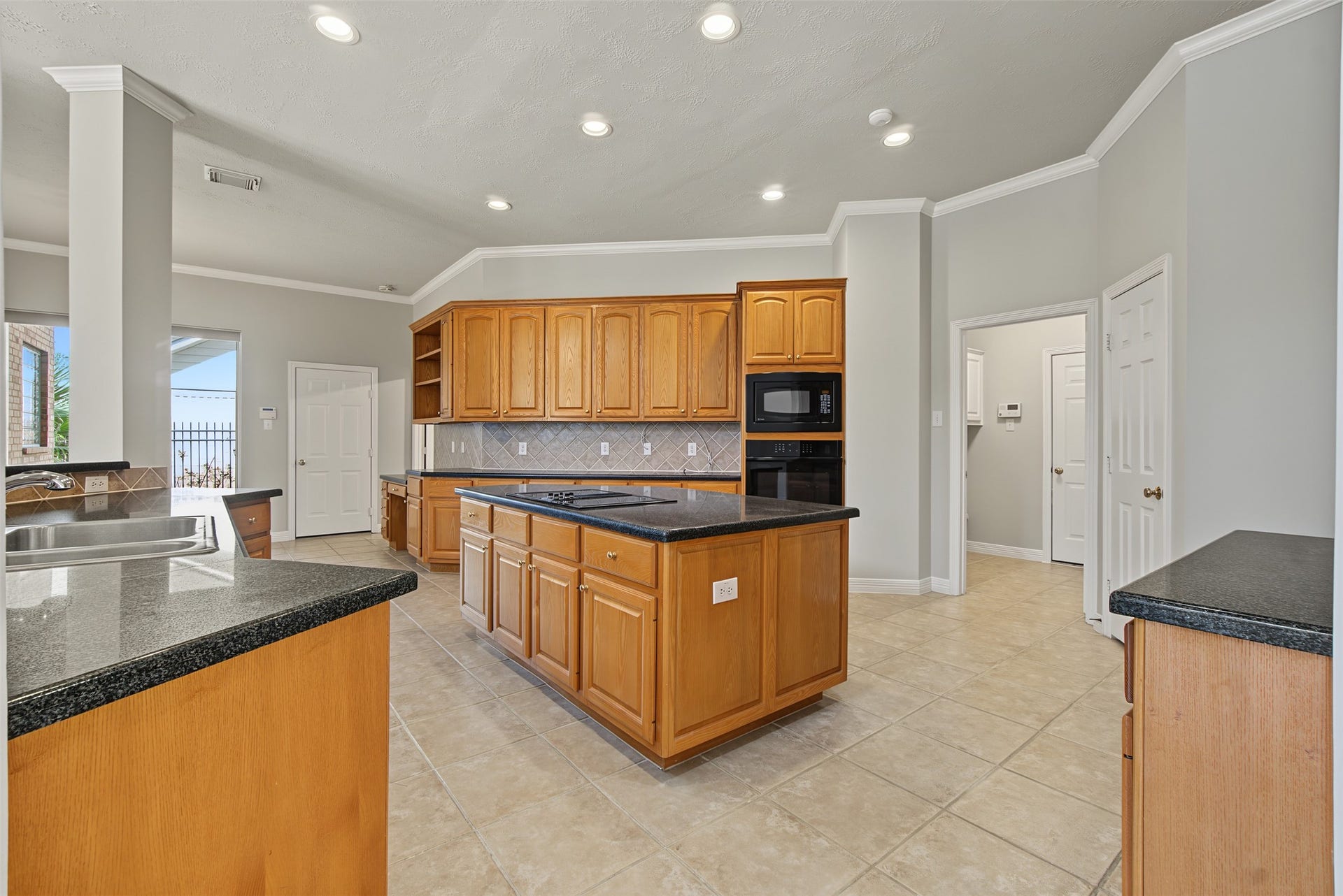 2319 River Rock Trail, Houston, TX 77345 2319 River Rock Trail, Houston, TX 77345