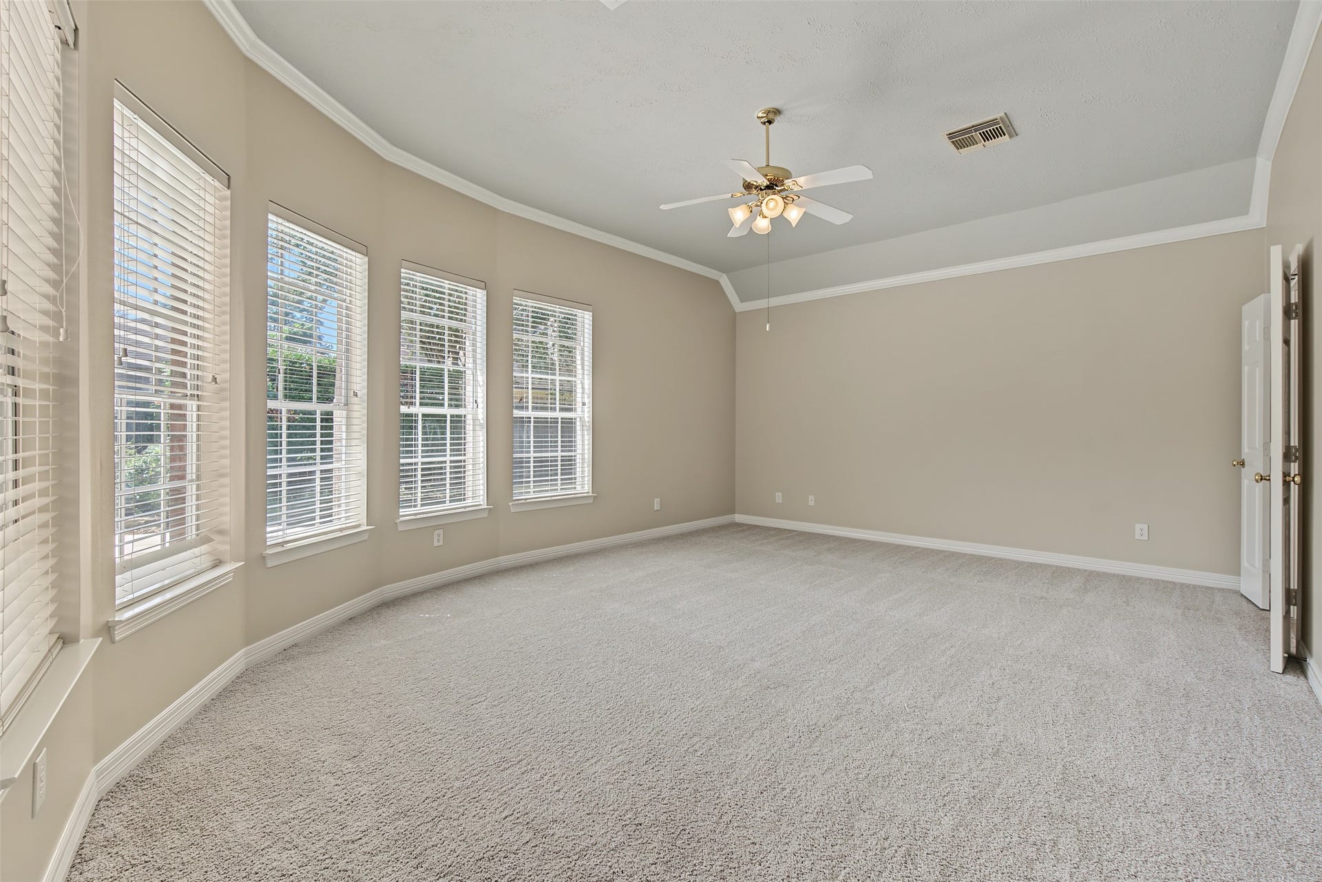 2319 River Rock Trail, Houston, TX 77345 2319 River Rock Trail, Houston, TX 77345
