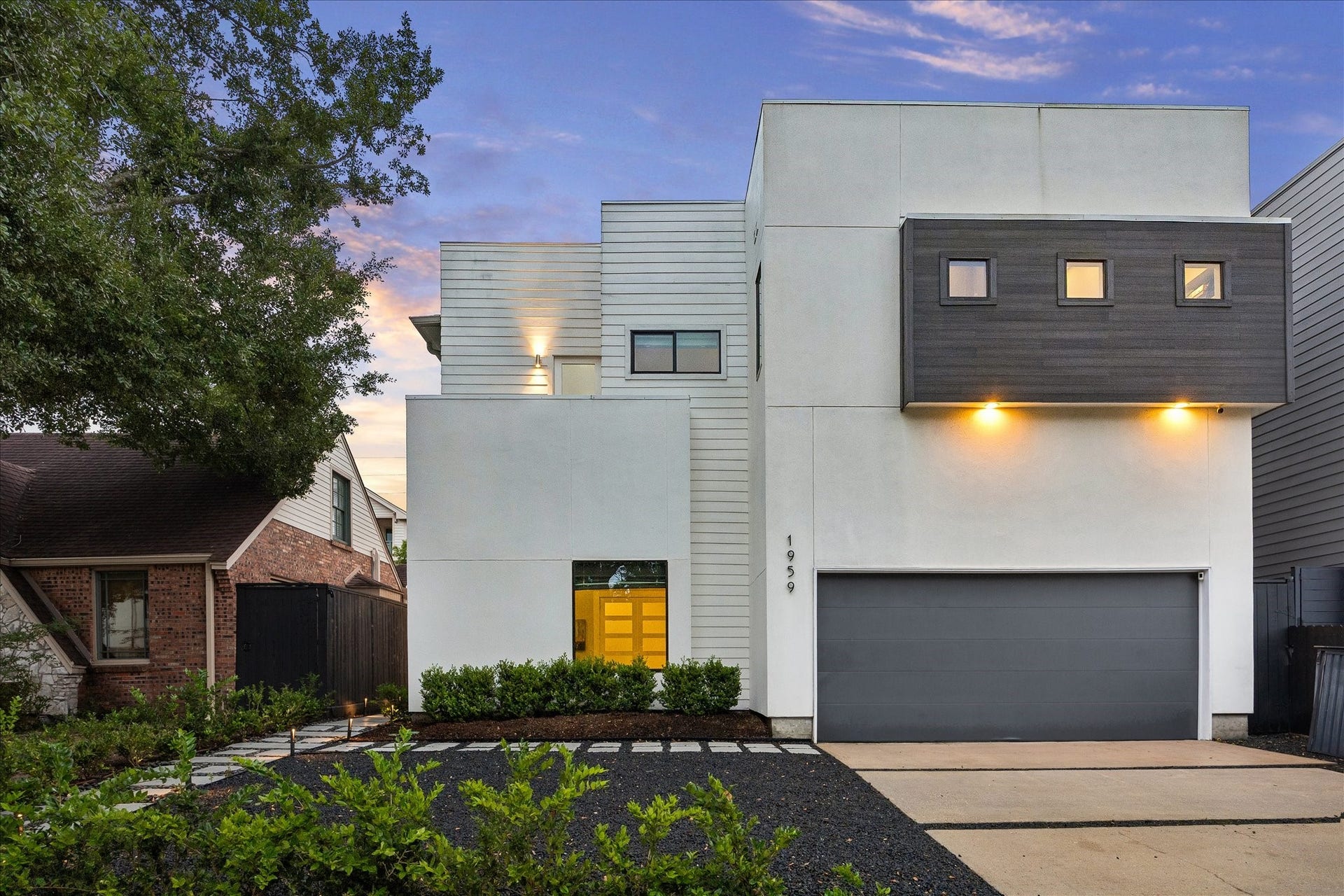 1959 Portsmouth Street, Houston, TX 77098 1959 Portsmouth Street, Houston, TX 77098