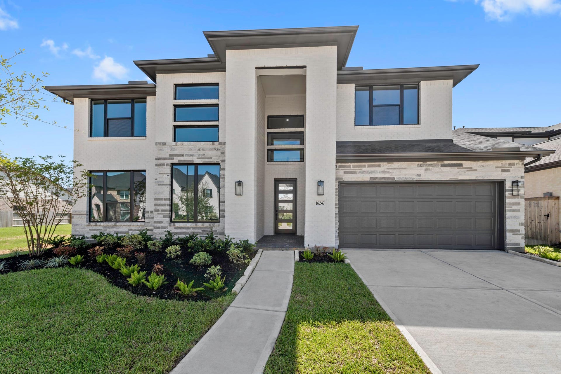 16247 Summer Aster Trail, Hockley, TX 77447 Move-In Ready! Westin Homes | Cooper New Construction.