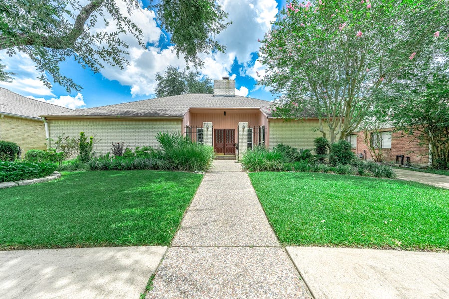 Property photo for 12302 Piping Rock Drive, Houston, TX