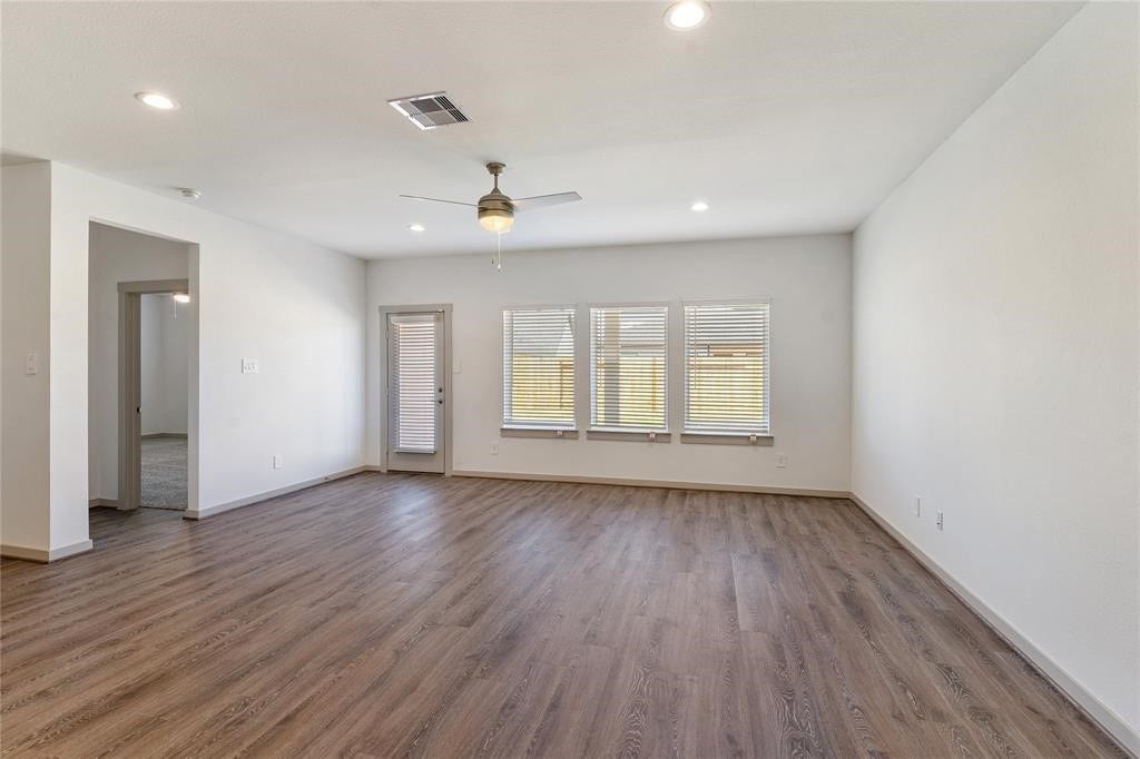 29318 Hoelzen Hollow Drive, Katy, TX 77494