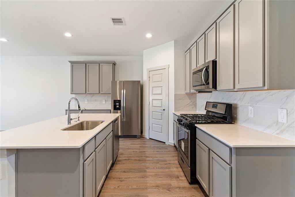 29318 Hoelzen Hollow Drive, Katy, TX 77494