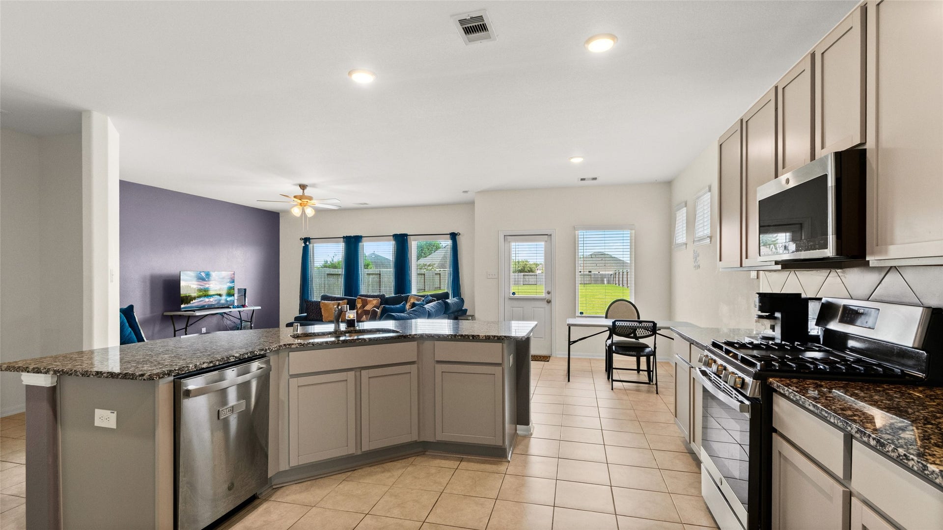 1503 Barras Street, Alvin, TX 77511 1503 Barras Street, Alvin, TX 77511