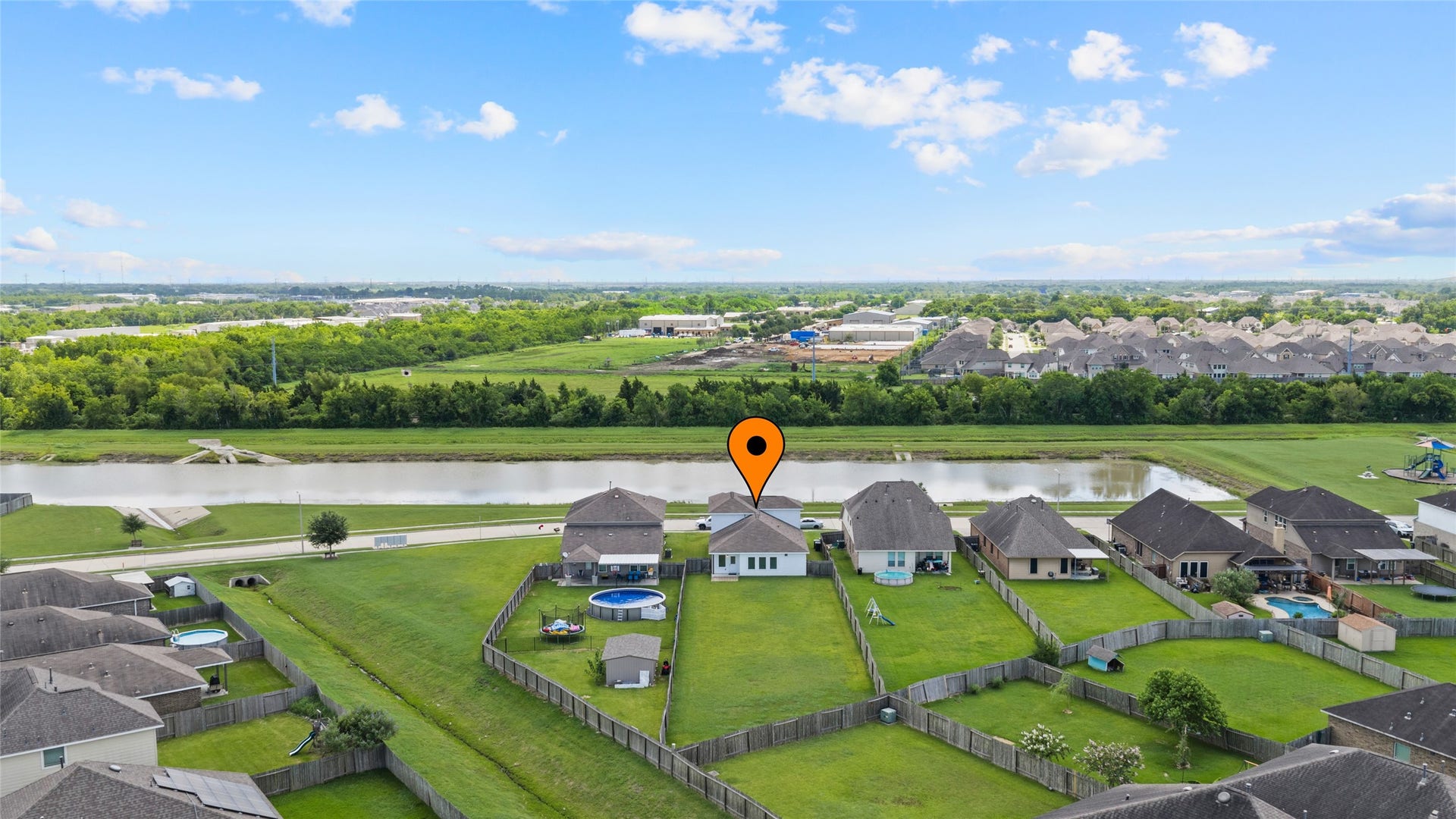 1503 Barras Street, Alvin, TX 77511 One of the largest lots in the community, it gives you valuable outdoor space and endless possibilities.