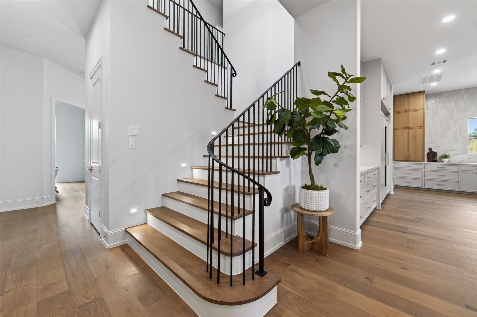 515 W 33rd Street, Houston, TX 77018 515 W 33rd Street, Houston, TX 77018