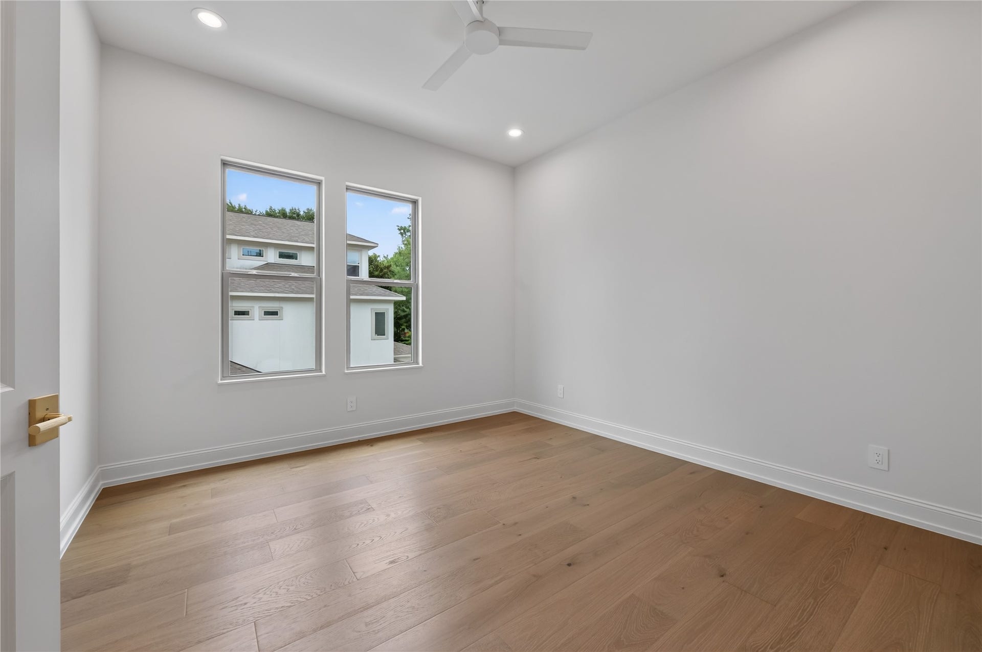 515 W 33rd Street, Houston, TX 77018 515 W 33rd Street, Houston, TX 77018