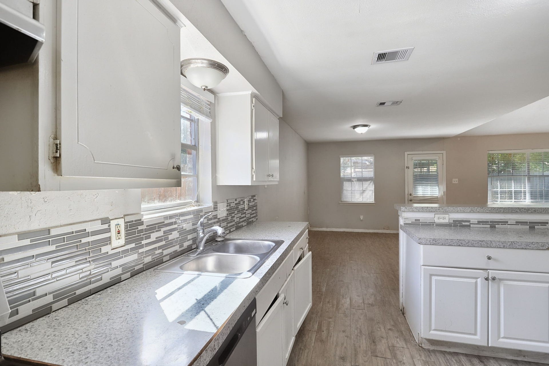 6719 Indian Falls Drive, Missouri City, TX 77489 6719 Indian Falls Drive, Missouri City, TX 77489