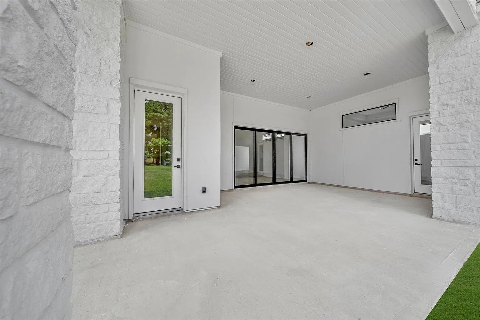 19006 Grandview Court, Montgomery, TX 77356 19006 Grandview Court, Montgomery, TX 77356