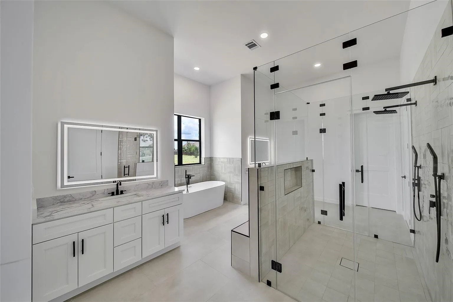 19006 Grandview Court, Montgomery, TX 77356 19006 Grandview Court, Montgomery, TX 77356