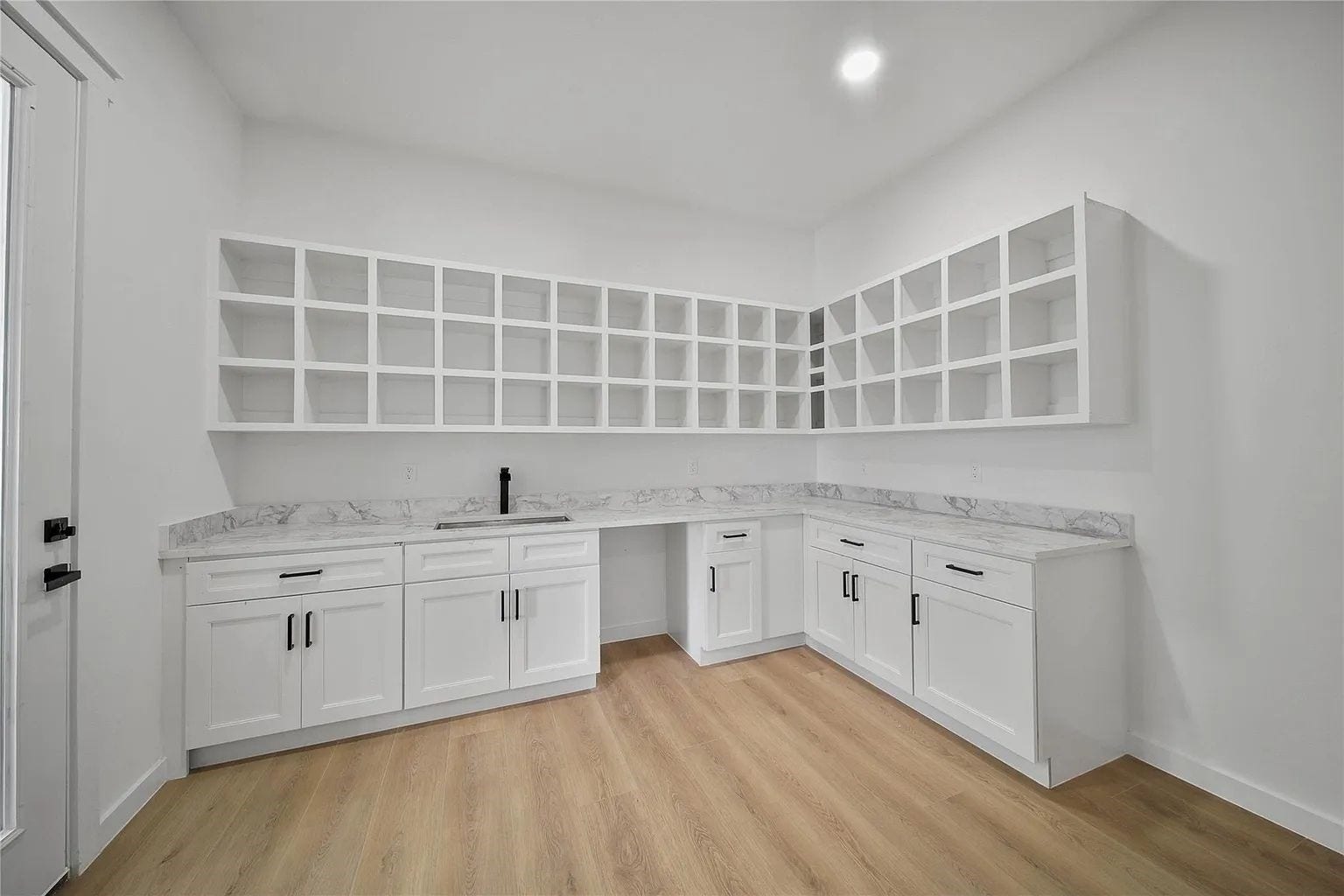 19006 Grandview Court, Montgomery, TX 77356 19006 Grandview Court, Montgomery, TX 77356