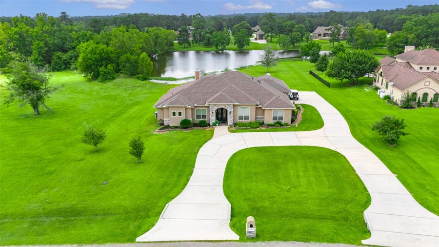 Property photo for 1706 Opal Trail, Willis, TX