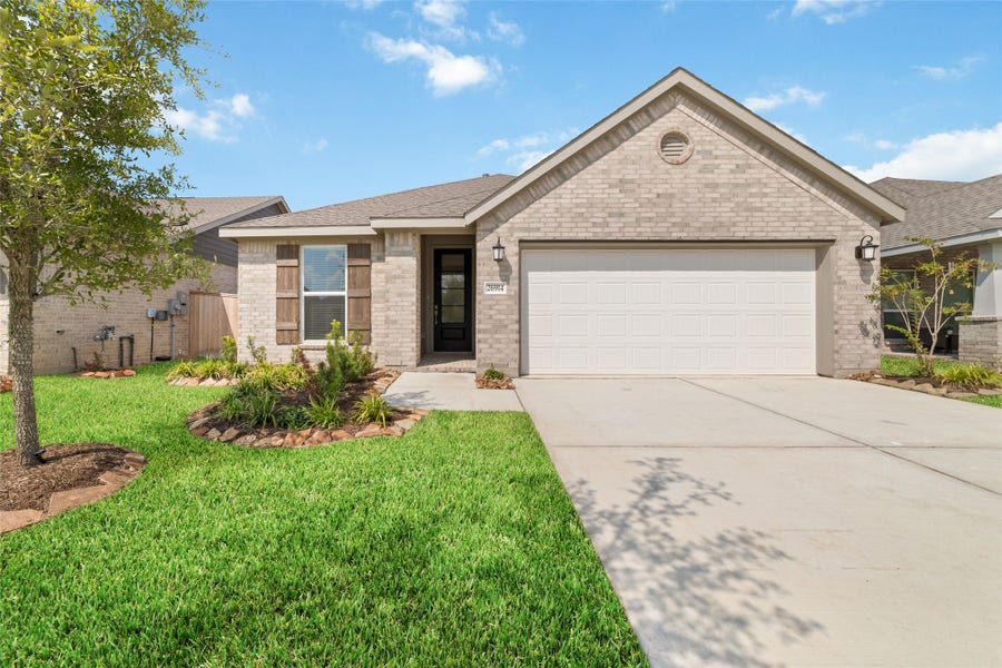 Property photo for 6215 Twisted Knoll Court, Magnolia, TX